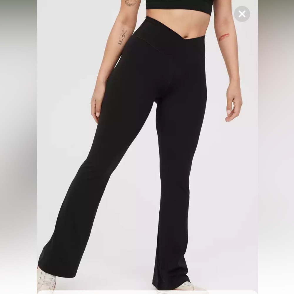 Aeri Offline Real Me High Waisted Crossover Flare Leggings